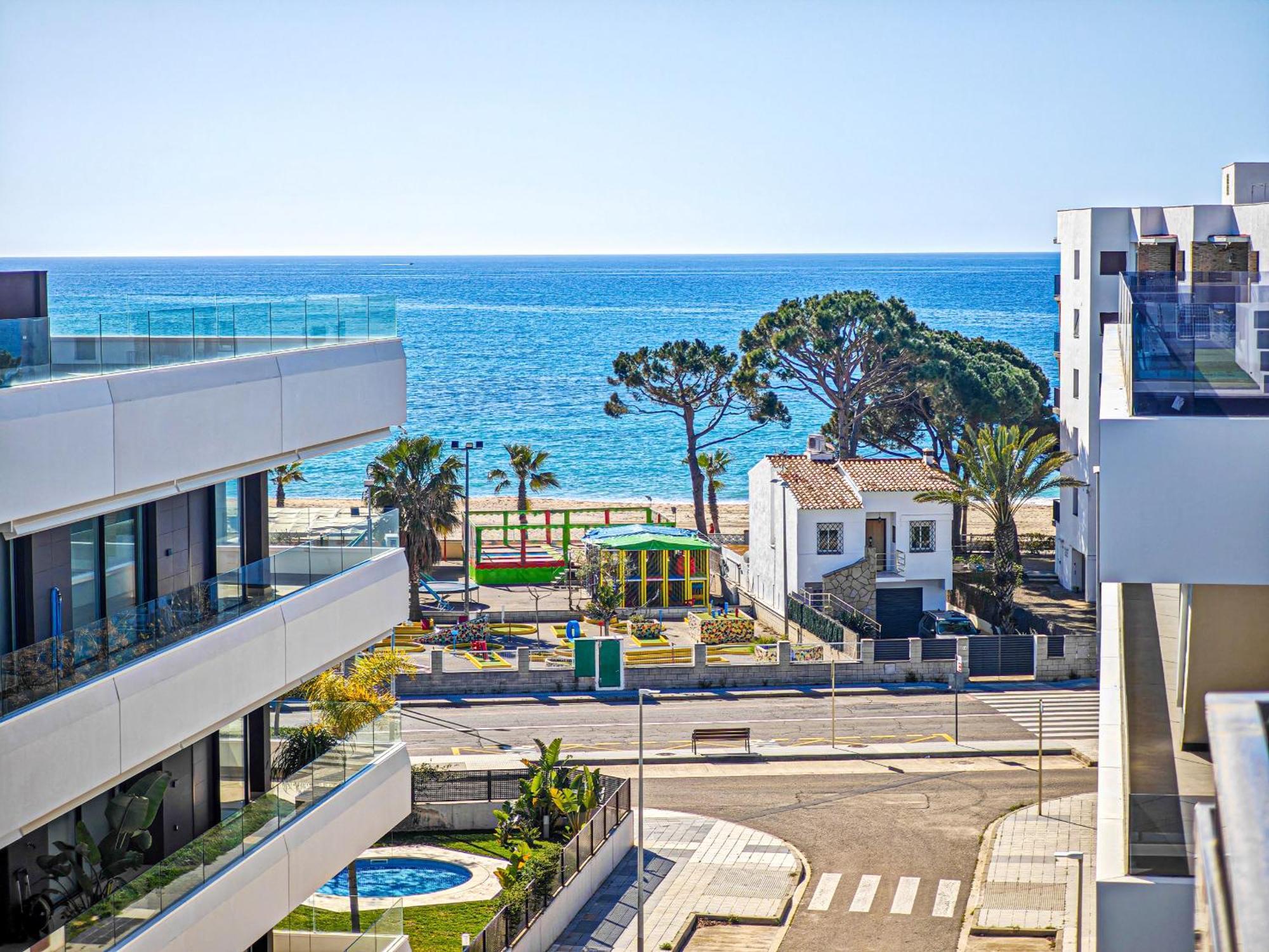 Augusta Litoral - Only Families Apartment Cambrils Bagian luar foto